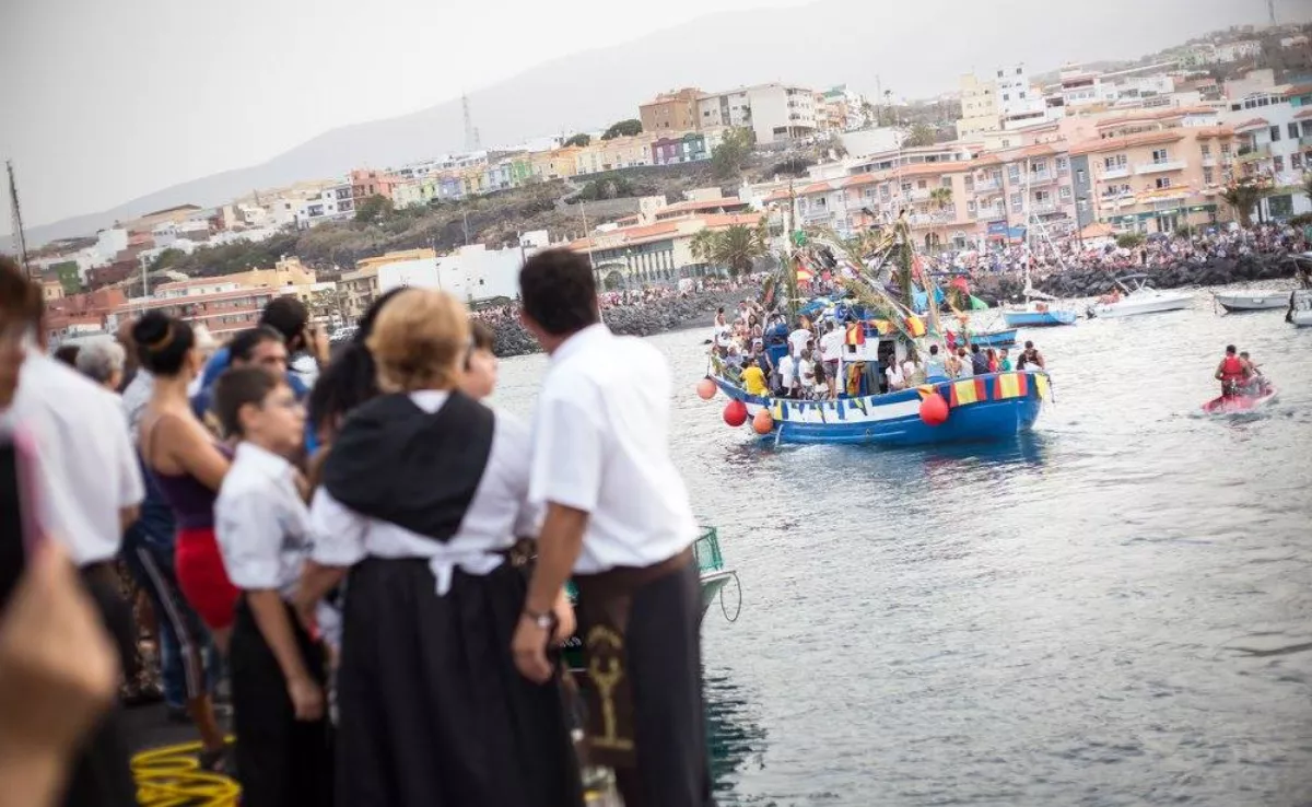 Embarcación de la Virgen del Carmen / AYUNTAMIENTO DE CANDELARIA