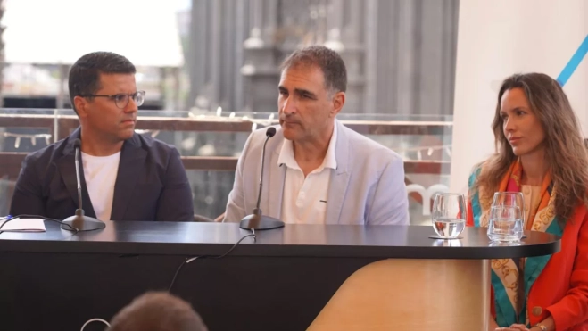 Firma del pacto entre Primero Canarias y Coalición Canaria en Arucas / PRIMERO CANARIAS