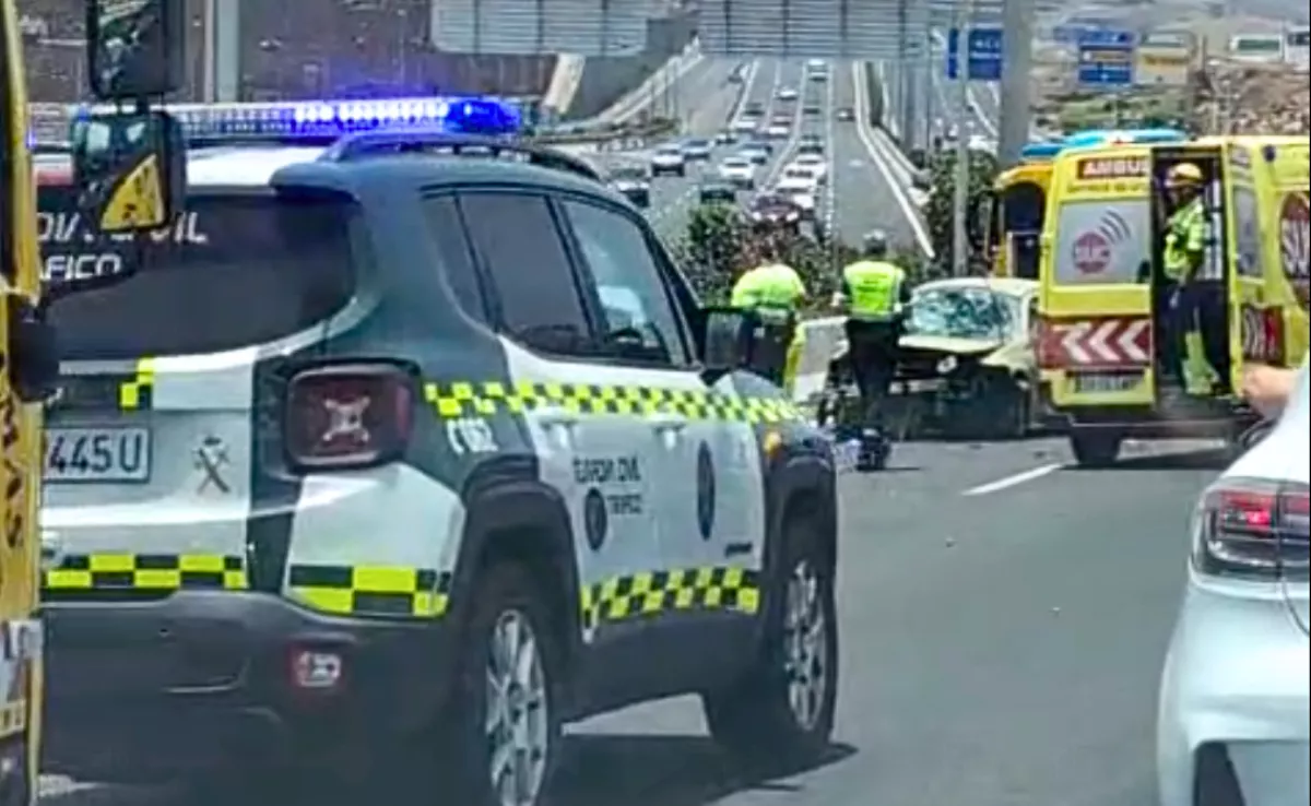 El accidente se produjo en la autopista GC-1, a la altura del centro comercial Las Terrazas / AH