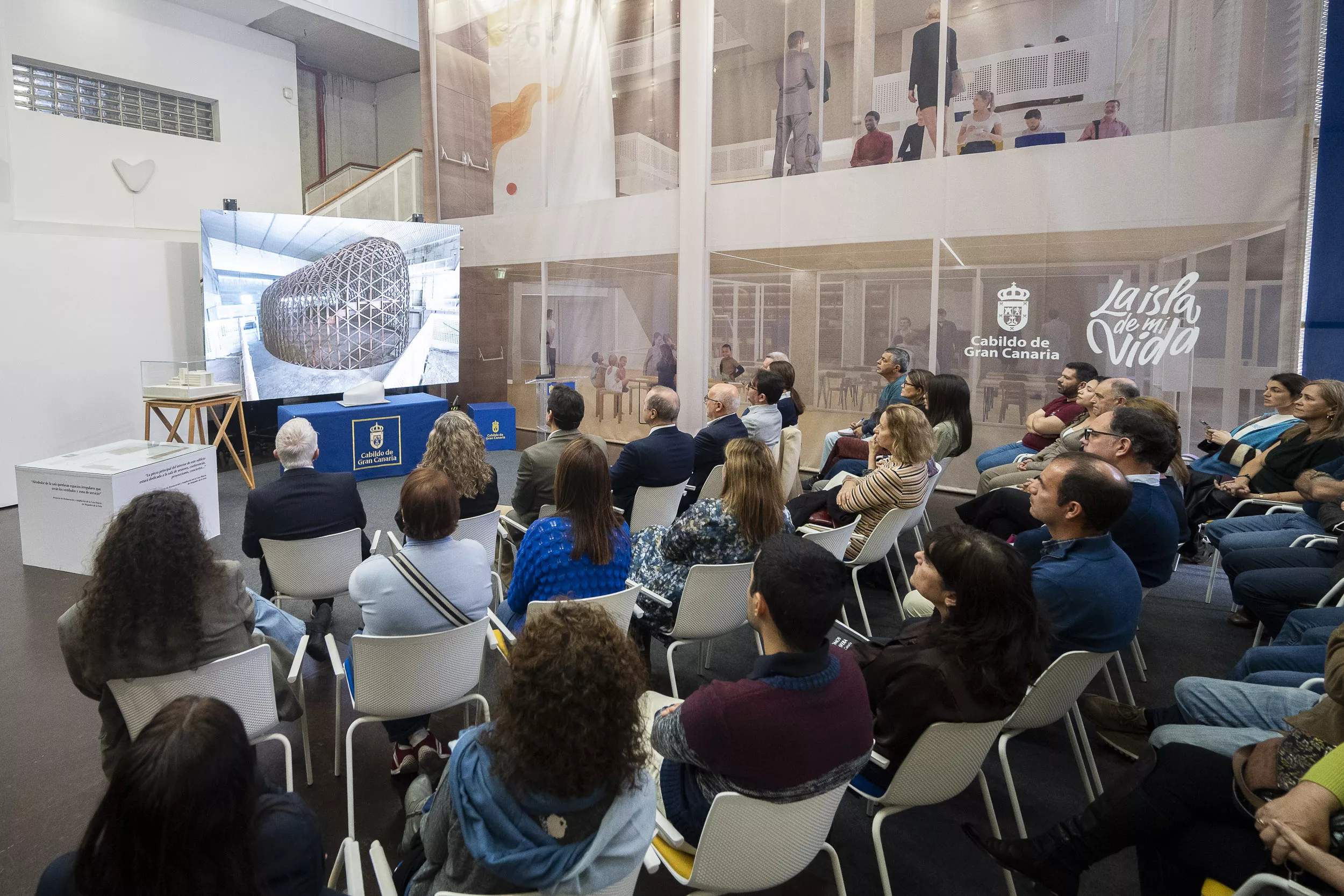 Presentación del proyecto para la finalización del Edificio Cultural del Cabildo. AH