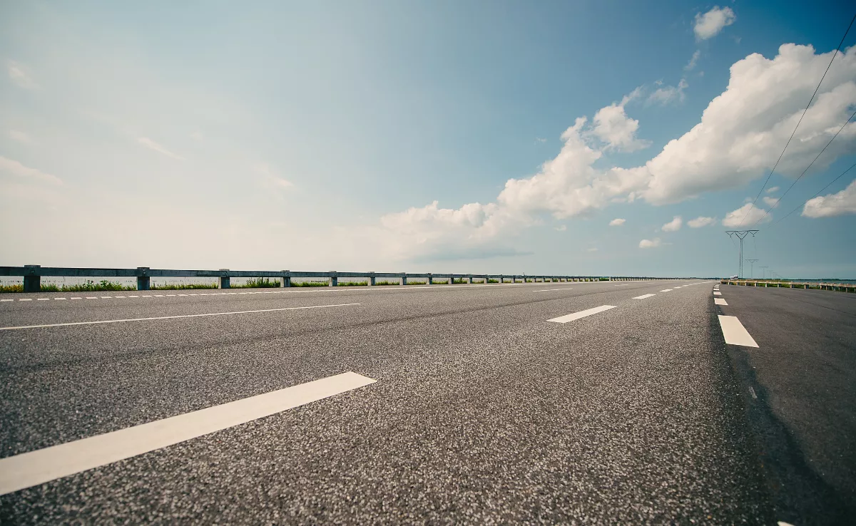 Imagen de una carretera / CANVA