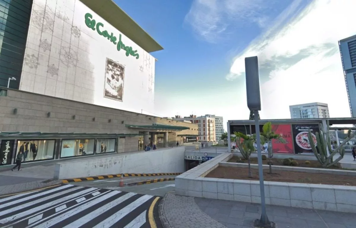 Santa Cruz aprueba la remodelación de la plaza de El Corte Inglés: la pagará la propia empresa. AH