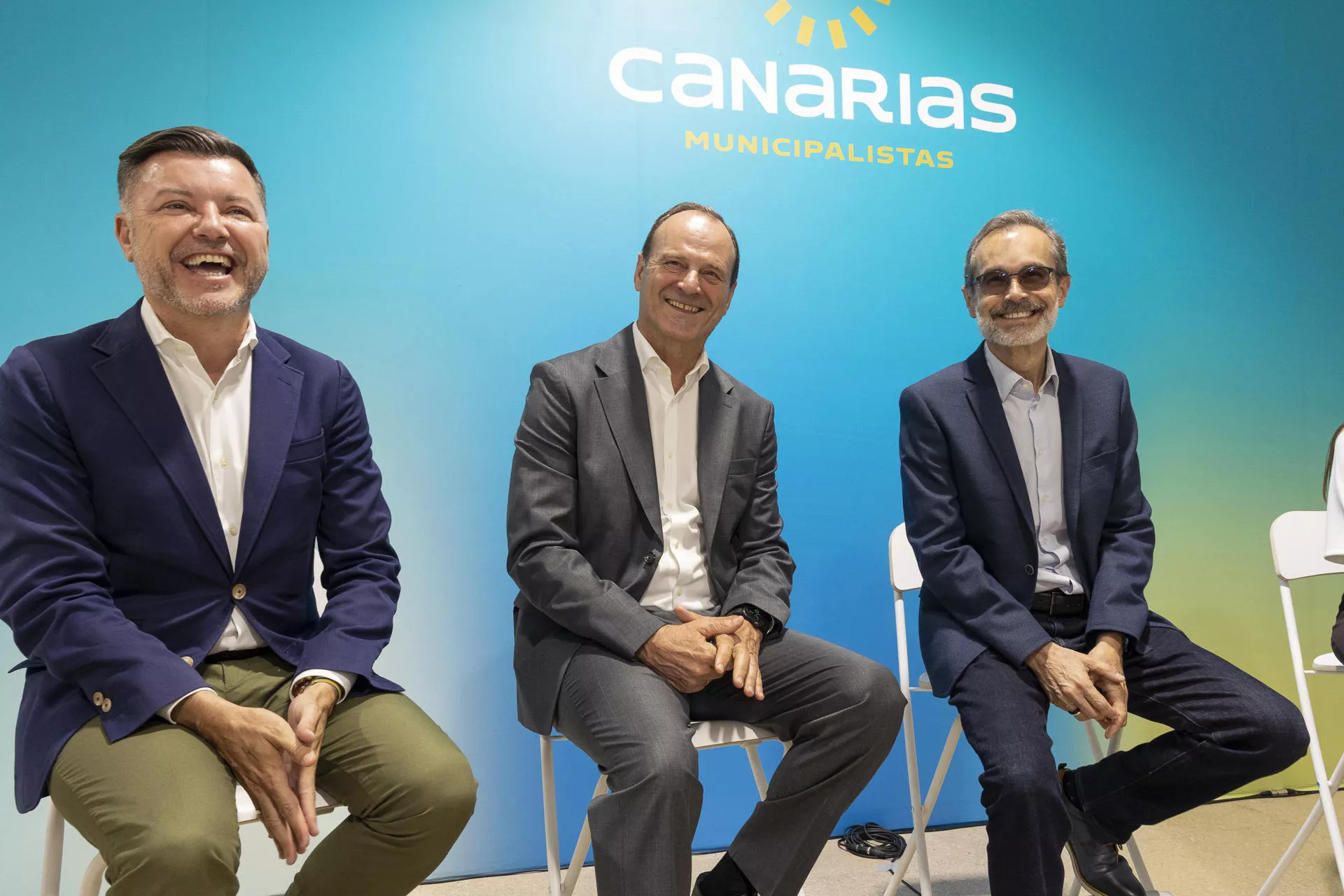 Las Palmas de Gran Canaria abre el primer pulso por el liderazgo entre CC y Primero Canarias. / QUIQUE CURBELO-EFE
