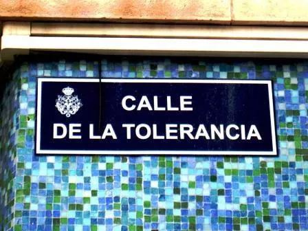 Letrero de la calle De la Tolerancia, en Santa Cruz |MOOC