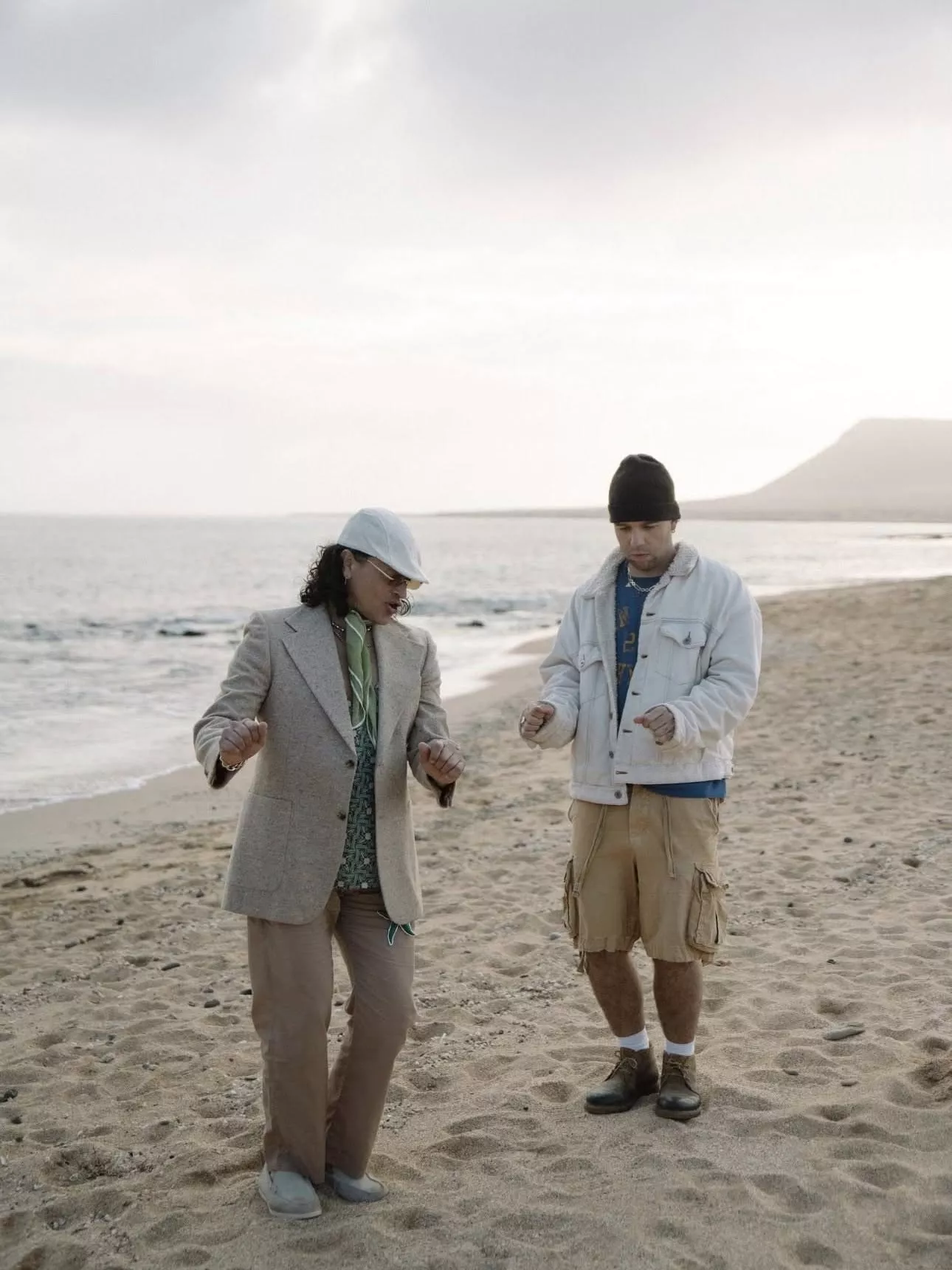 Elvis Crespo y Quevedo en el videoclip de 'La Graciosa'./ QUEVEDO Elvis Crespo y Quevedo en el videoclip de 'La Graciosa'./ QUEVEDO