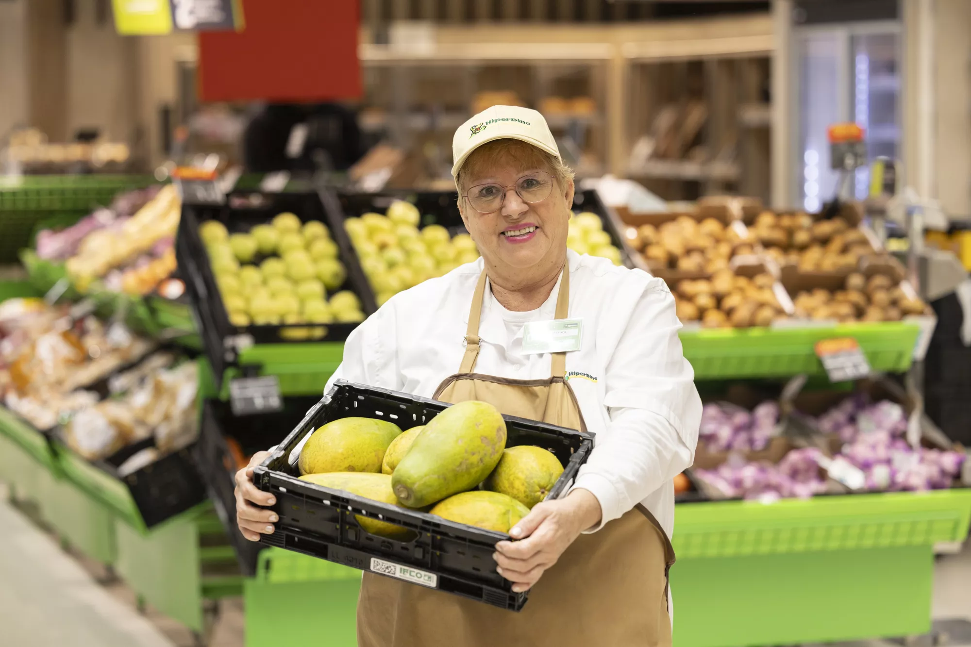  HiperDino apuesta por la papaya canaria y compra 1.000 toneladas de esta nutritiva fruta en 2025. AH