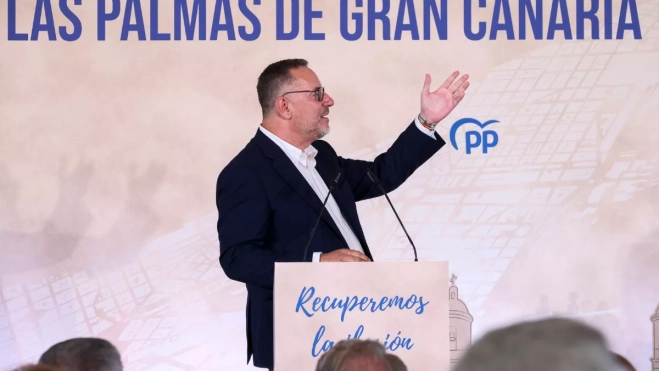 Poli Suárez durante su presentación como candidato / EFE - ÁNGEL MEDINA G.