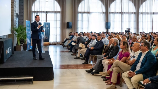 Encuentro de CEOS en Gran Canaria / AH Encuentro de CEOS en Gran Canaria / AH