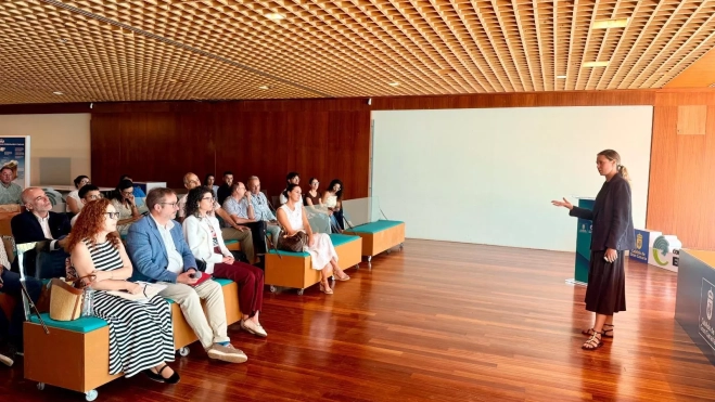 Foro Descarbonizar para Competir, que congregó a empresas, administración pública y expertos. / ASINCA Foro Descarbonizar para Competir, que congregó a empresas, administración pública y expertos. / ASINCA