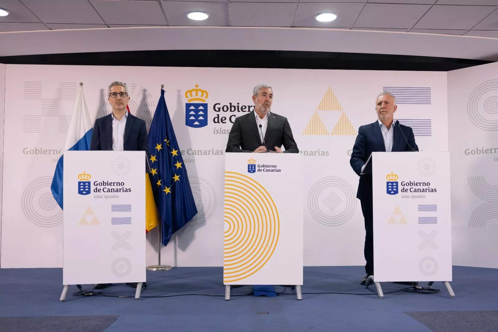 Arcadi España, Fernando Clavijo y Ángel Víctor Torres. / GOBIERNO DE CANARIAS