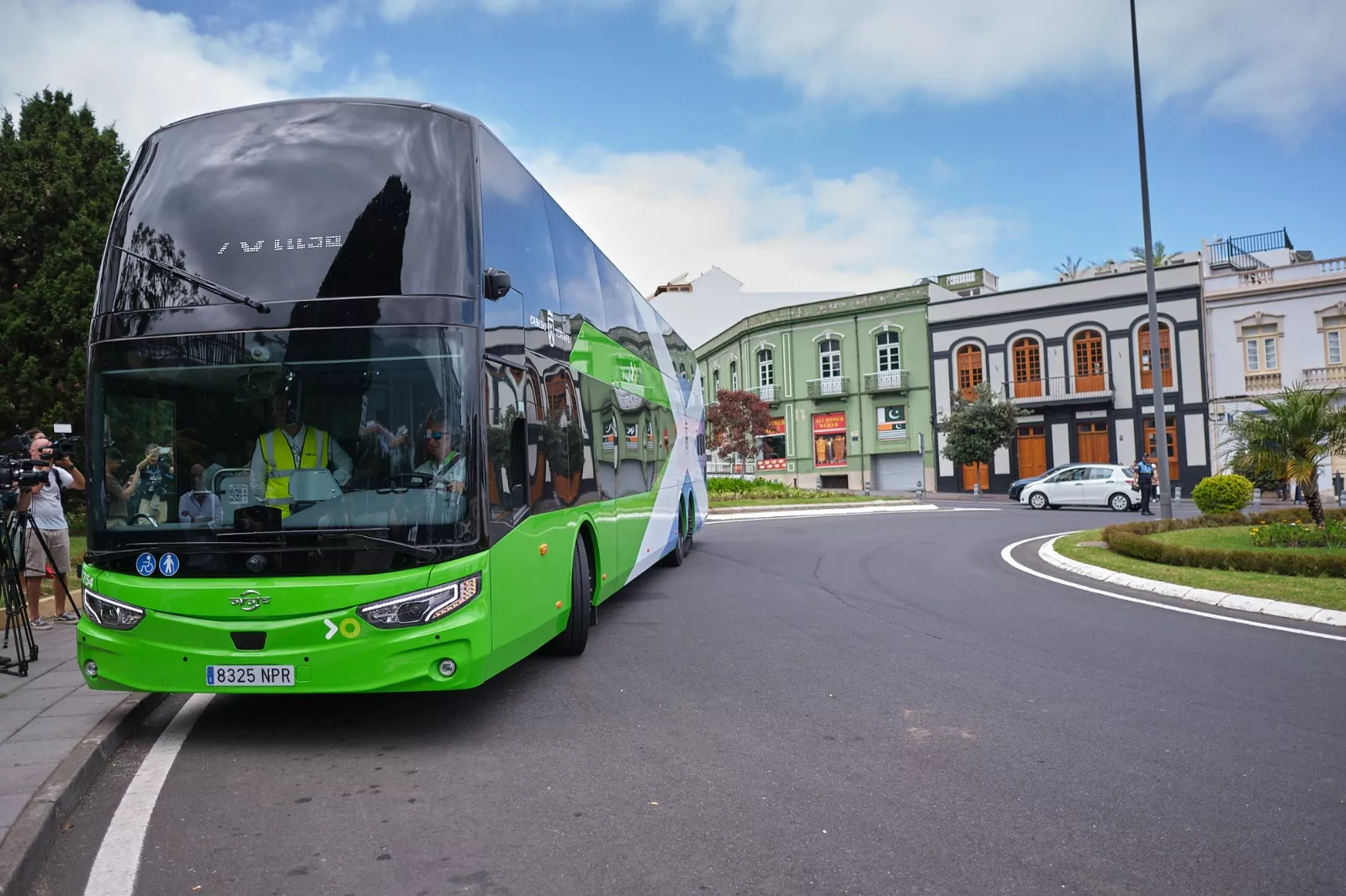 Imagen de una guagua de dos pisos. / CABILDO DE TENERIFE