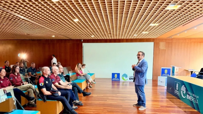 Raúl García Brink durante la formación a agentes de seguridad Raúl García Brink durante la formación a agentes de seguridad