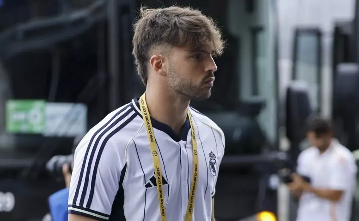 El jugador canario del Real Madrid Raúl Asencio. / EFE