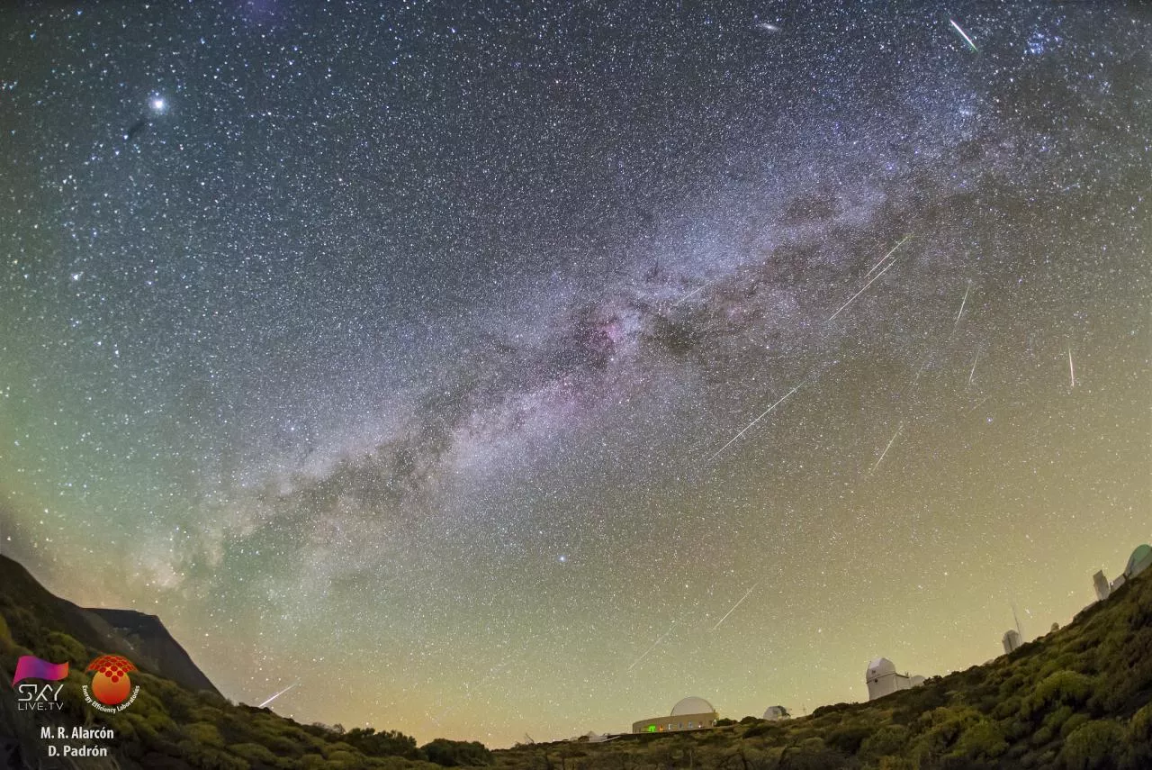 Imagen de Las Perseidas desde el Parque Nacional del Teide./ IAC