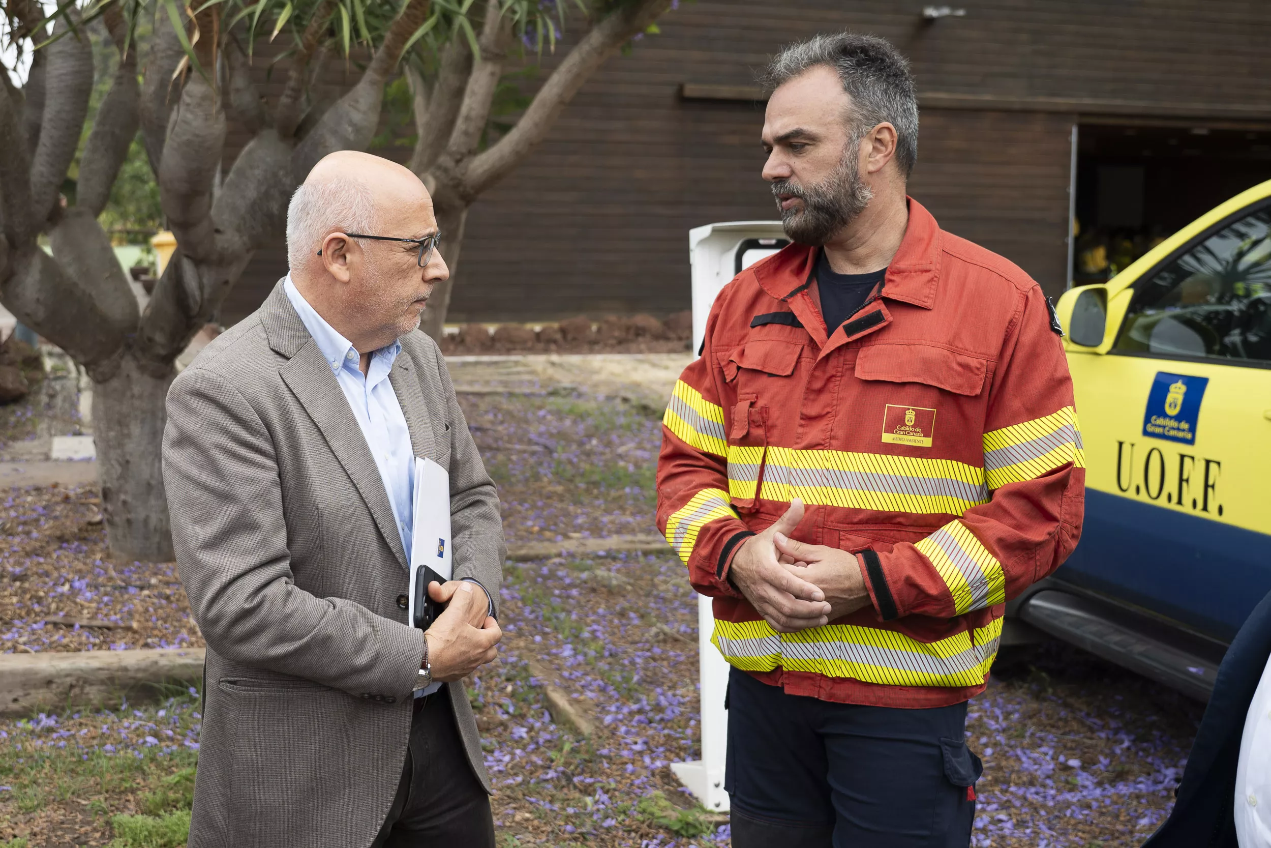 El presidente del Cabildo Antonio Morales junto al jefe de Emergencias insular Federico Grillo. AH