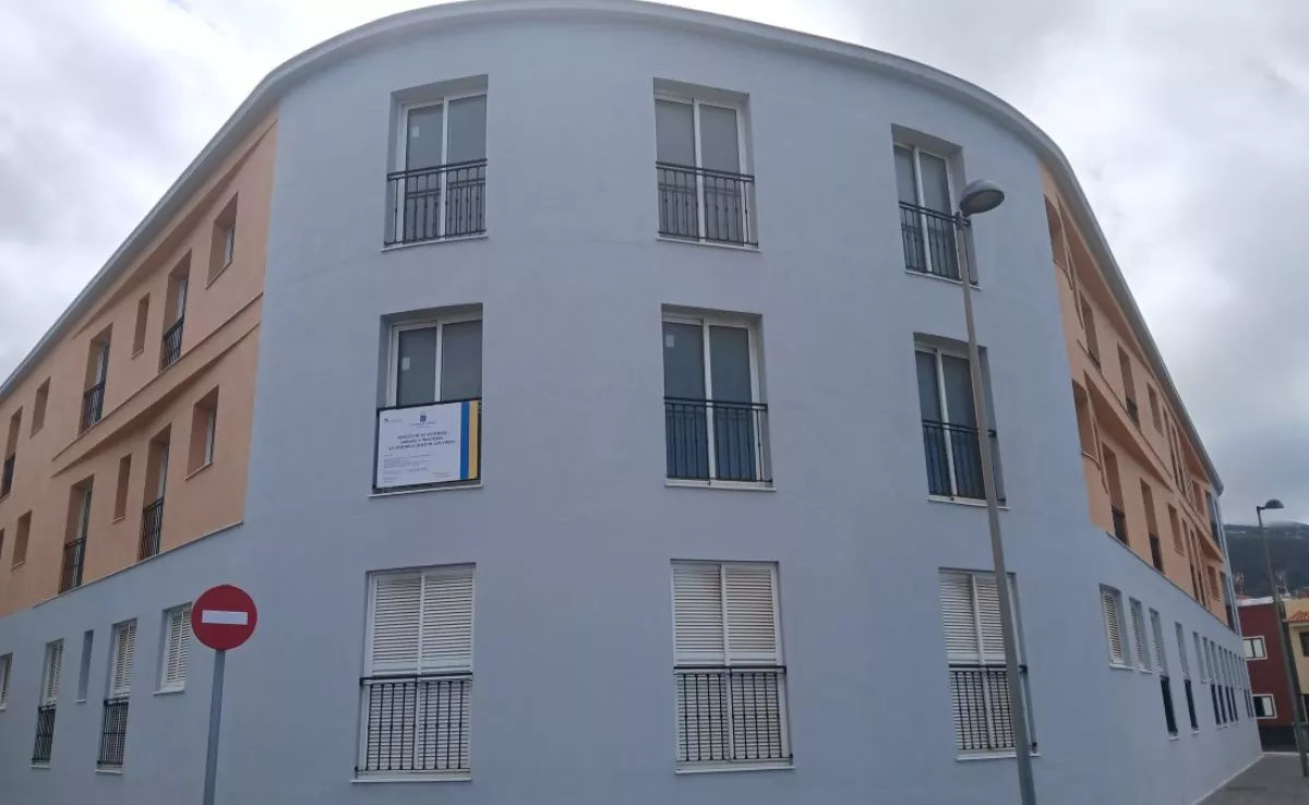 Edificio de alquiler asequible en Icod de los Vinos / VISOCAN