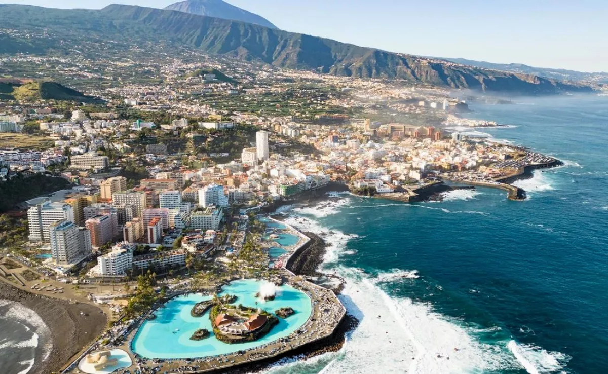 Zona de hoteles en Tenerife / TURISMO DE CANARIAS
