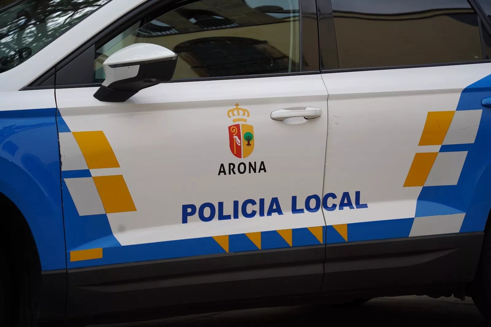 Coche de la Policía Local de Arona. / AYUNTAMIENTO DE ARONA