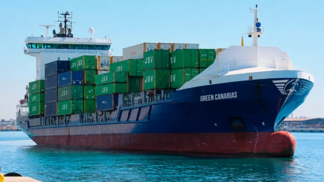 El 'Green Canarias', otro de los buques adquiridos por JSV. / REDES