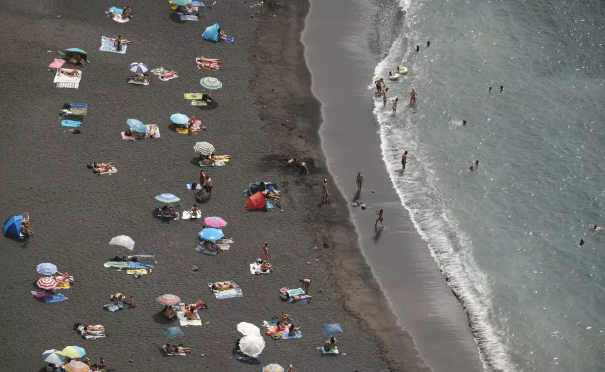 Imagen de la playa de Tacoronte |EFE