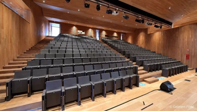 Imagen de la Sala de Congresos La Peña./ Cabildo de El Hierro