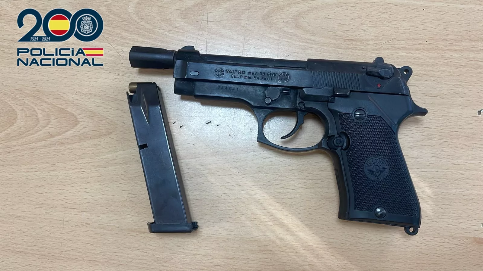 Detenido en Telde por atracar con un arma simulada una peluquería a plena luz del día. POLICÍA NACIONAL