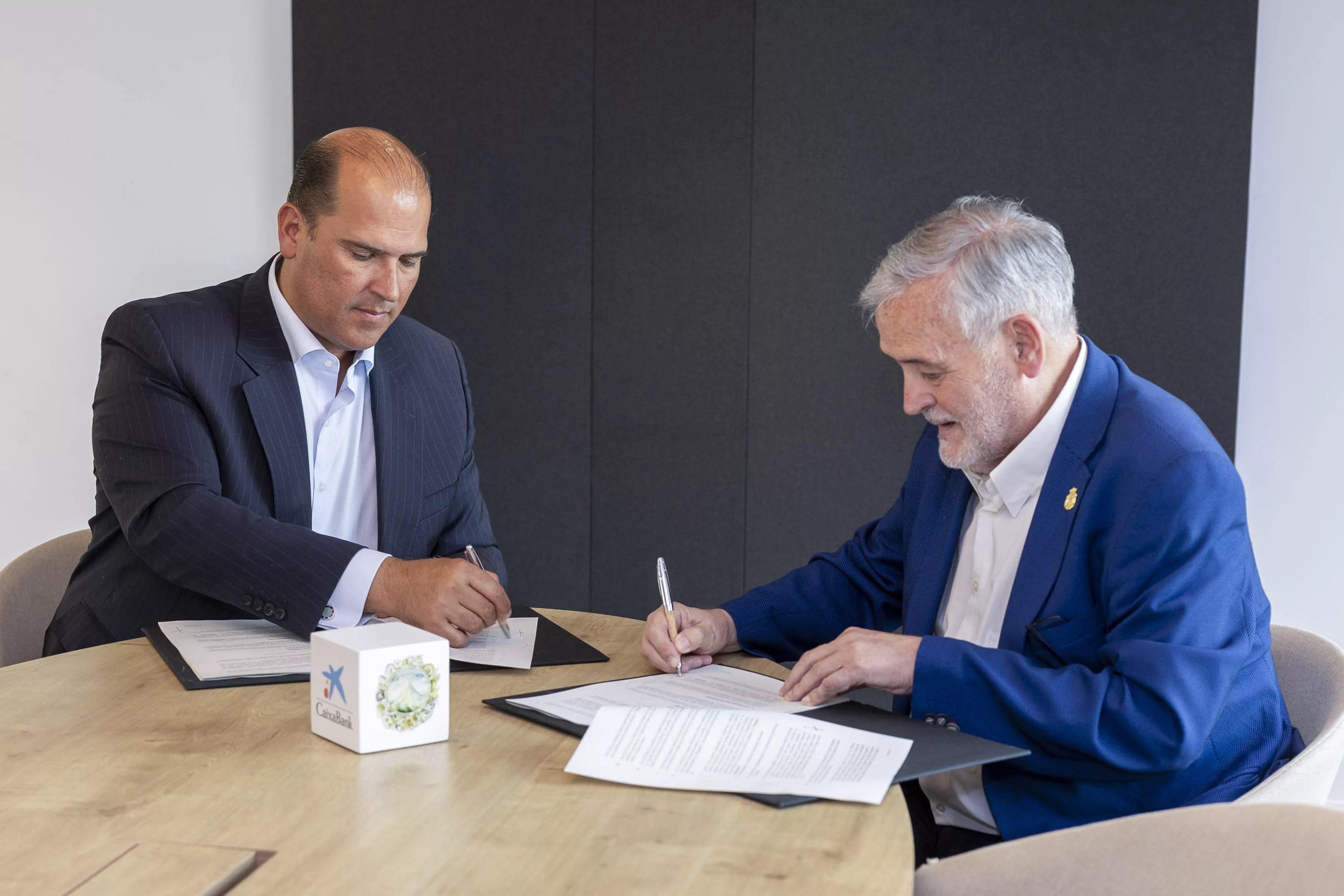 Convenio entre CaixaBank y Real Sociedad Económica de Amigos del País de Tenerife. / CAIXABANK