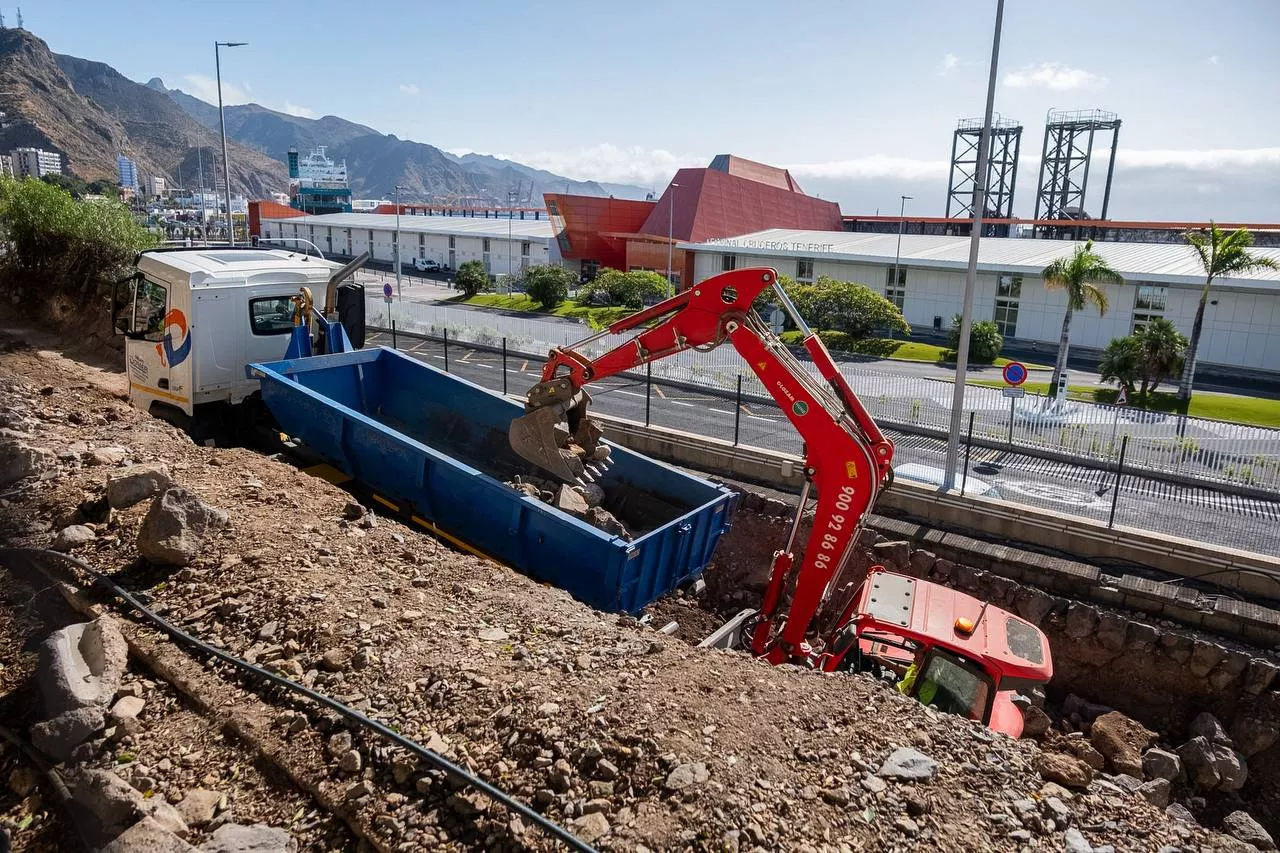 Obras en la avenida Anaga. / AYUNTAMIENTO DE SANTA CRUZ DE TENERIFE
