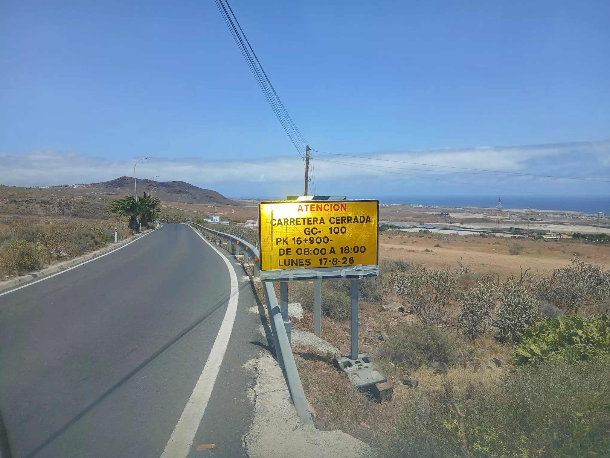 El Cabildo corta la GC-100 el lunes para retirar rocas inestables sobre la vía