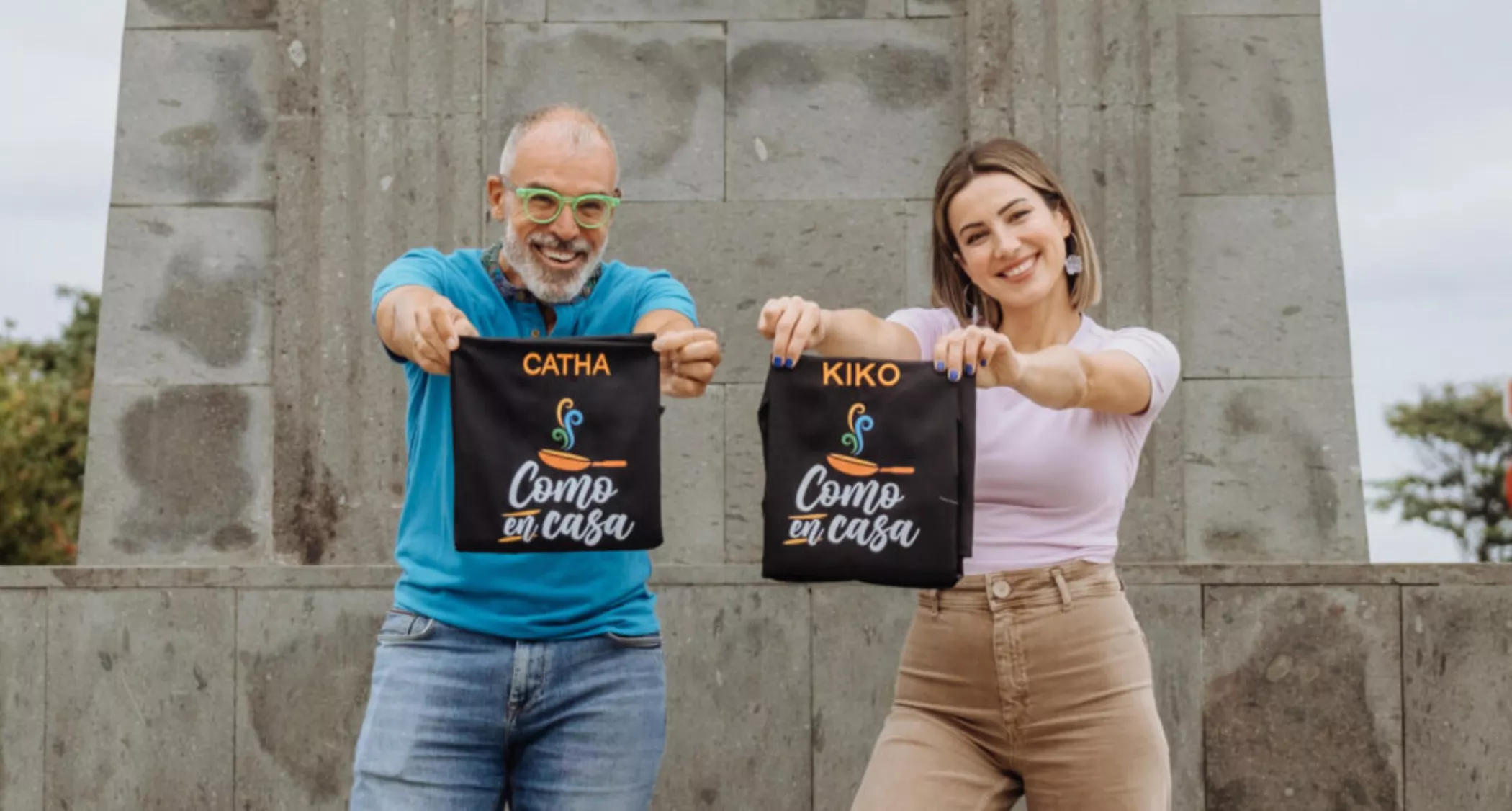 La Televisión Canaria cancela ‘Como en casa’, el programa presentado por Kiko Barroso y Catha González. / AH