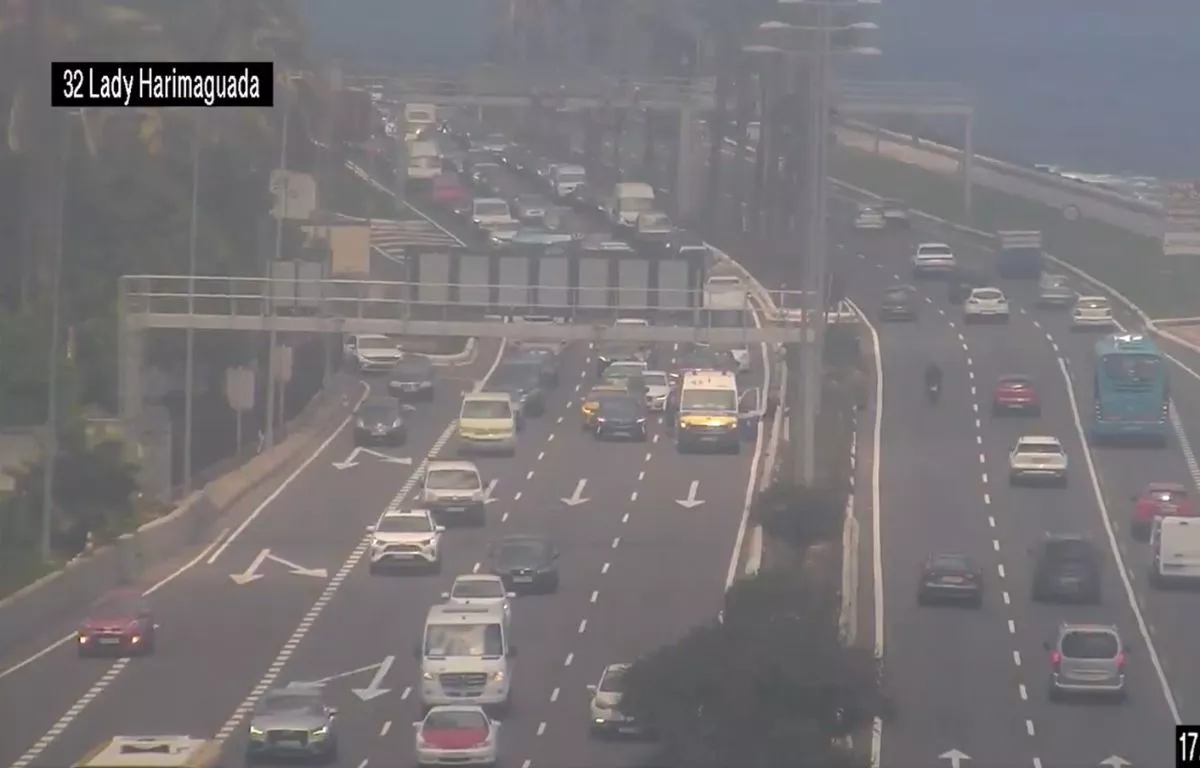 Accidente en la Avenida Marítima, sentido sur. POLICIA LPA