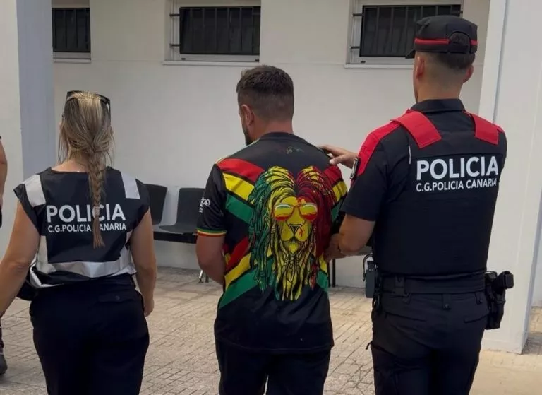 Detenido por agentes de la Policia Autonómica por quebrantar una orden de alejamiento. / CEDIDA