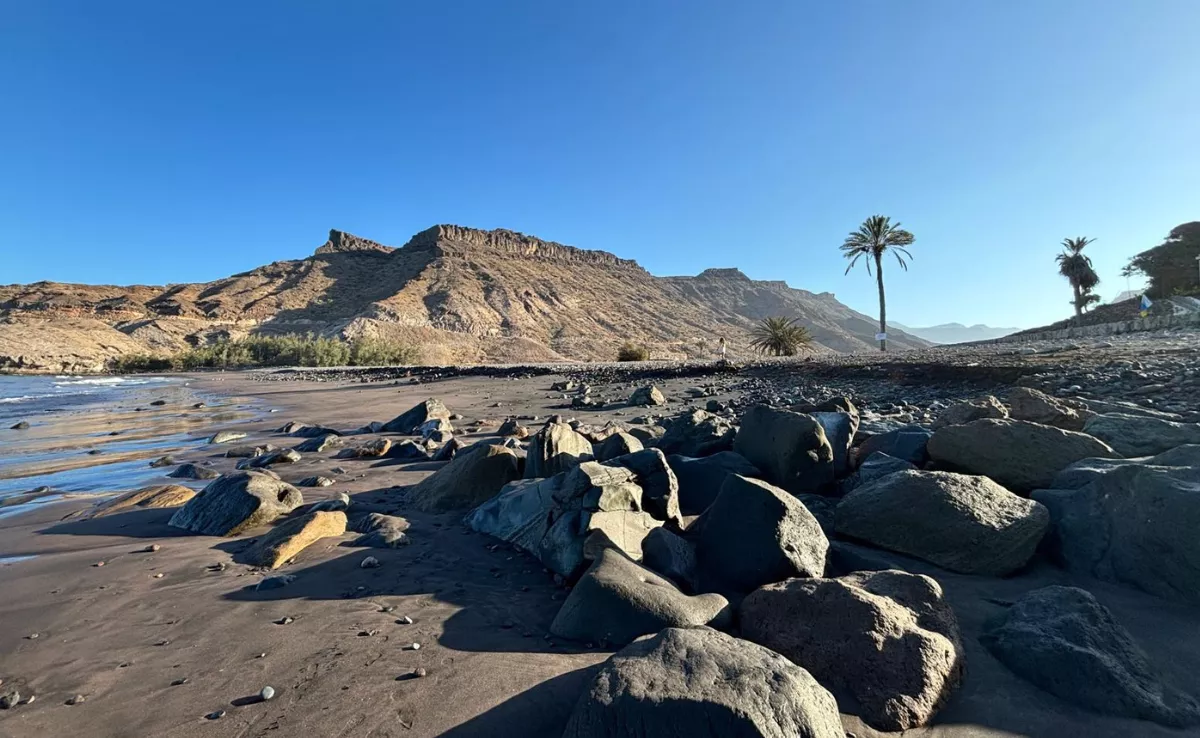 Foto de este pasado fin de semana de la playa de Veneguera. / AH