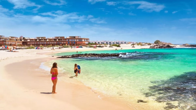 Playa de La Concha, El Cotillo / TURISMO DE FUERTEVENTURA Playa de La Concha, El Cotillo / TURISMO DE FUERTEVENTURA