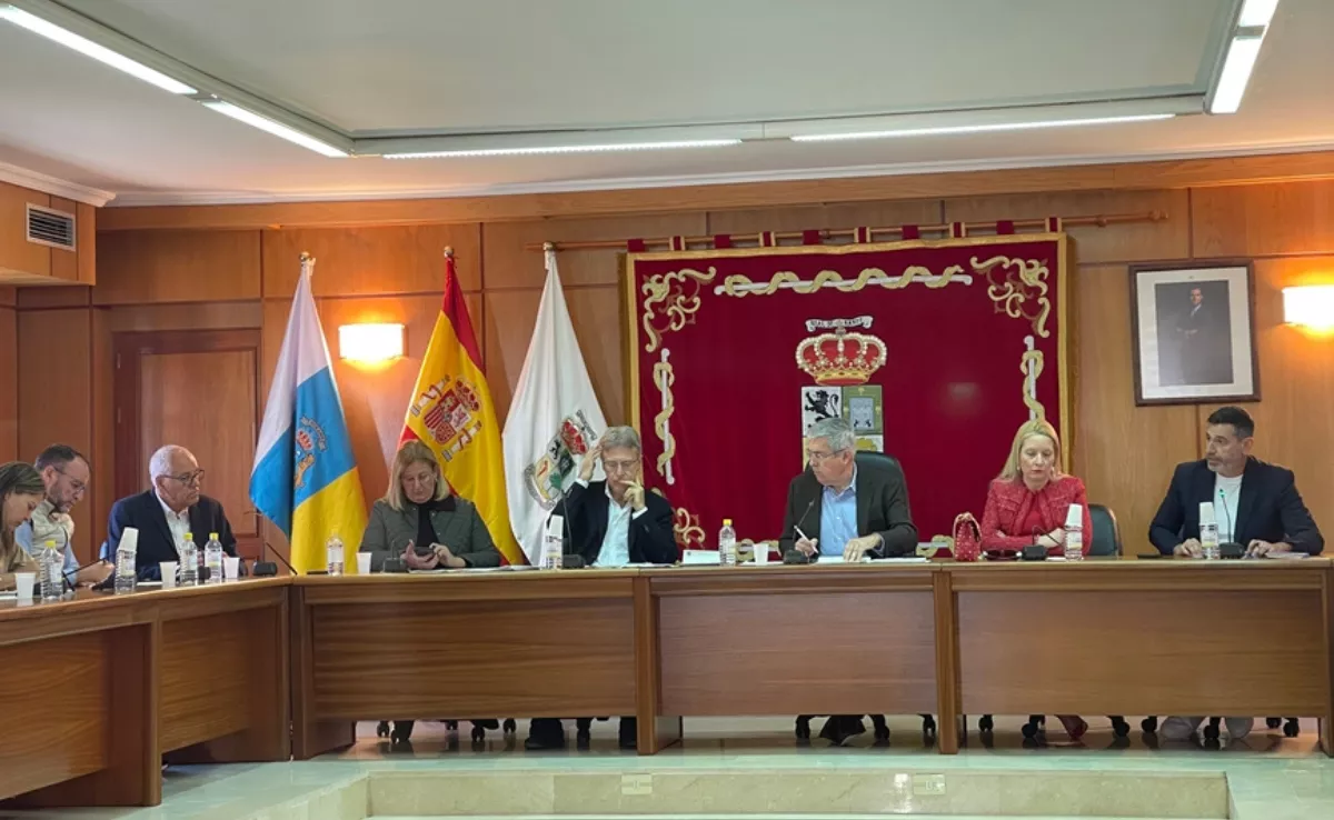 Uno de los últimos plenos celebrados en San Bartolomé de Tirajana. / SB