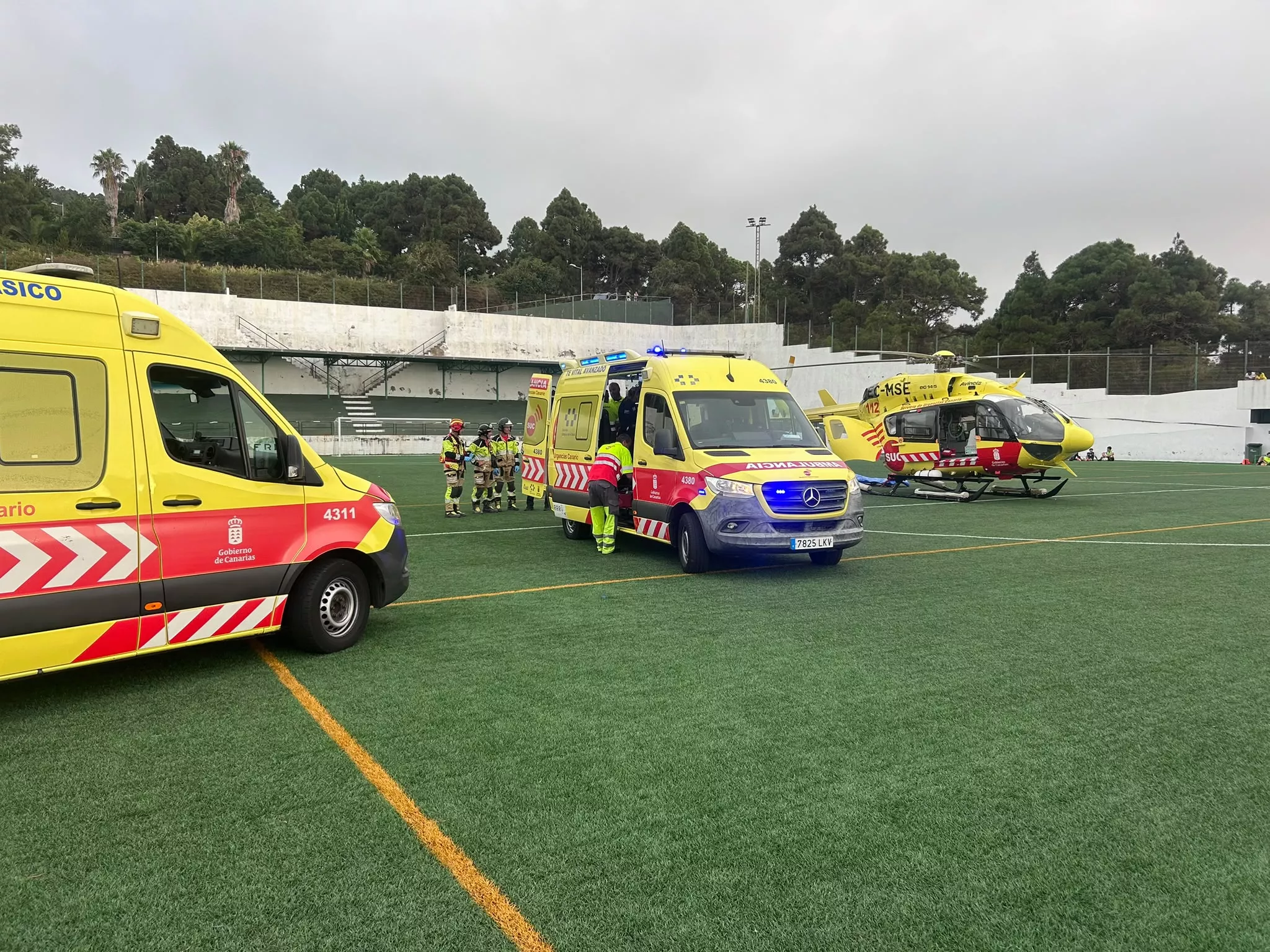 Efectivos del 112 realizando un rescate en La Guancha. / 112 CANARIAS