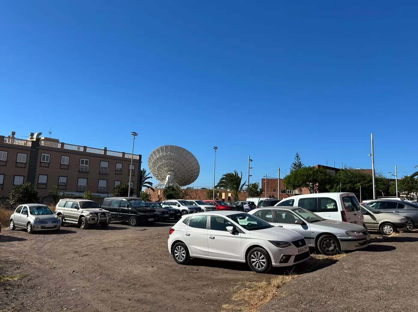 Solar avenida de los Menceyes donde iría ubicado en centro. / AYUNTAMIENTO DE LA LAGUNA