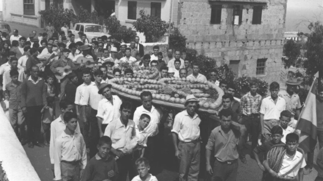 Tejineros durante la fiesta de los Corazones / ASOCIACIÓN CORAZONES DE TEJINA Tejineros durante la fiesta de los Corazones / ASOCIACIÓN CORAZONES DE TEJINA