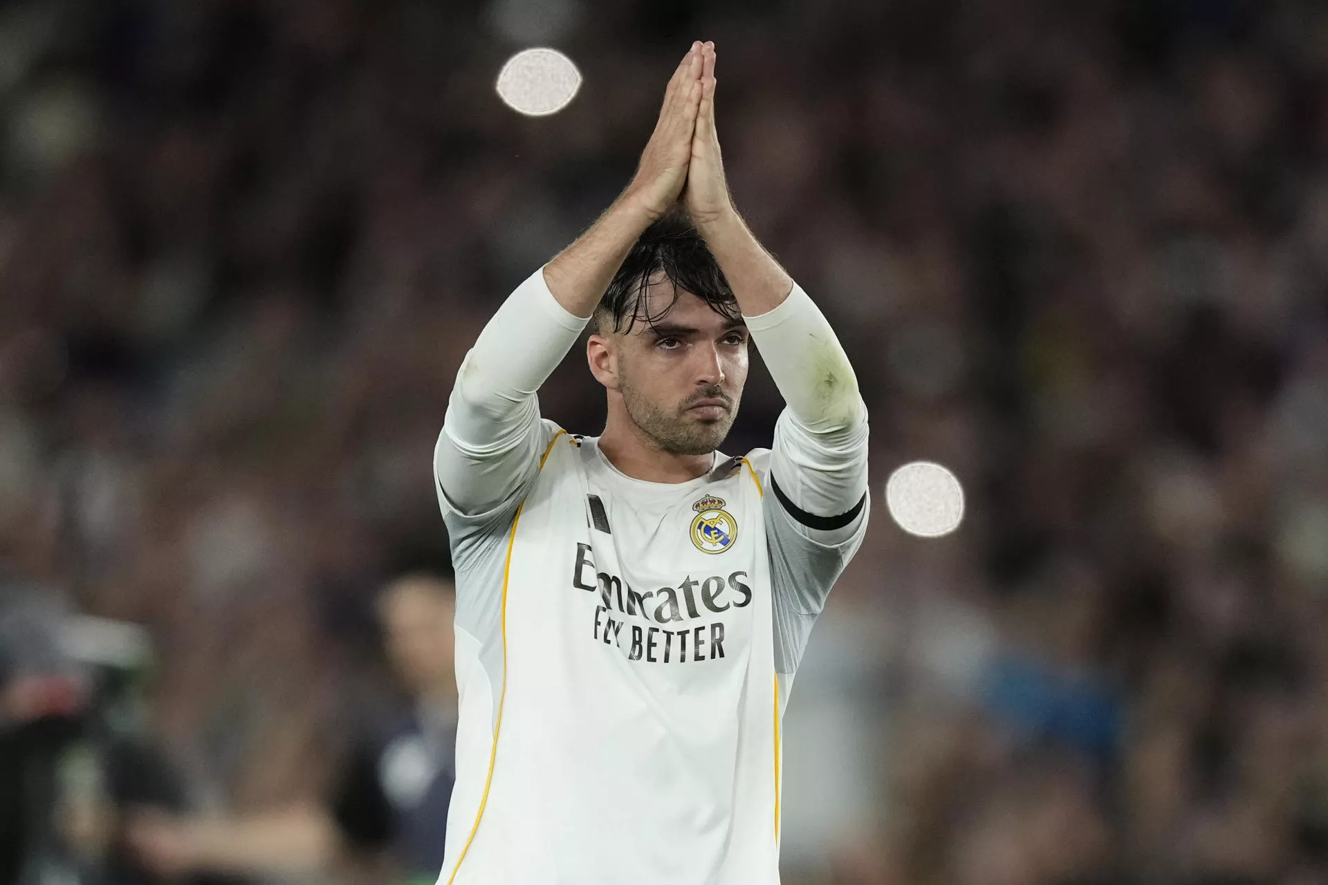El Real Madrid abre expediente disciplinario a Asencio tras ser condenado por conducir ebrio en Gran Canaria. / ENRIC FONTCUBERTA-EFE