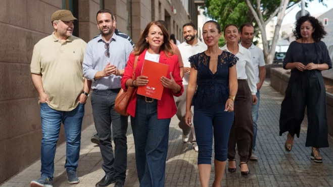 La socialista, Tamara Raya, presenta su candidatura a las elecciones de 2027 al Cabildo de Tenerife./ EFE