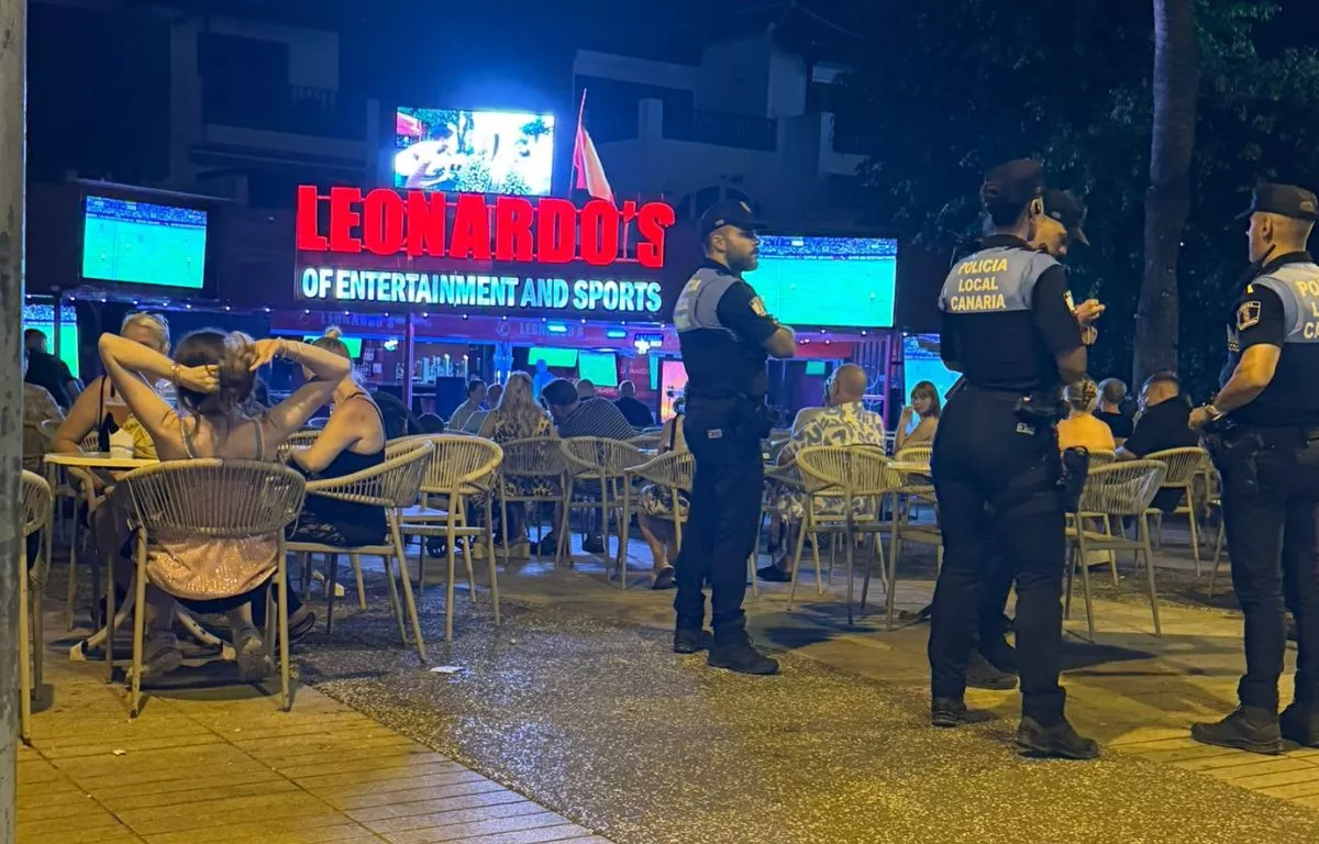 Presencia policial en Las Verónicas. AYUNTAMIENTO DE ARONA