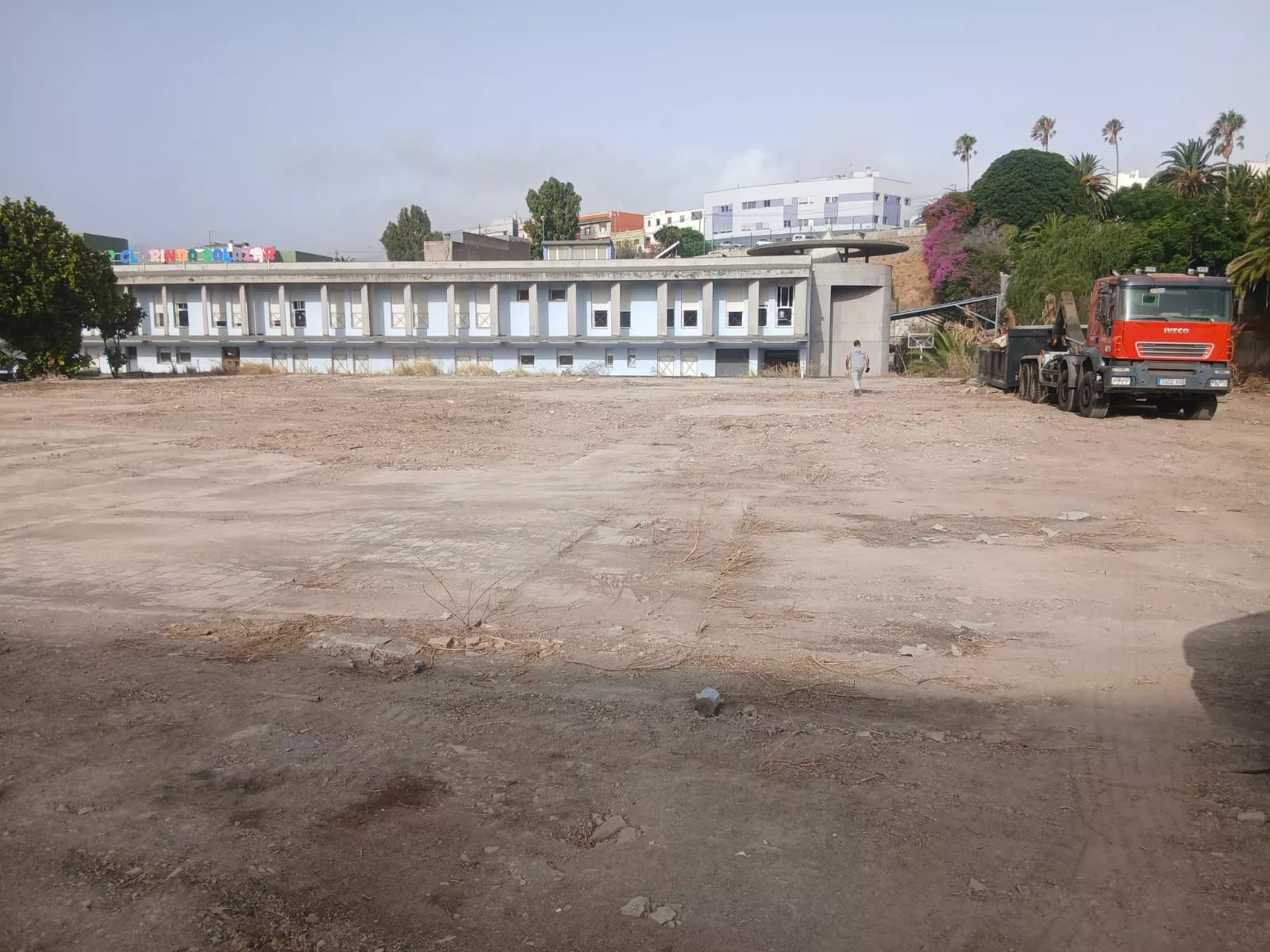La Laguna habilitará hasta 300 plazas de aparcamiento junto al CEIP Clorinda Salazar. AH
