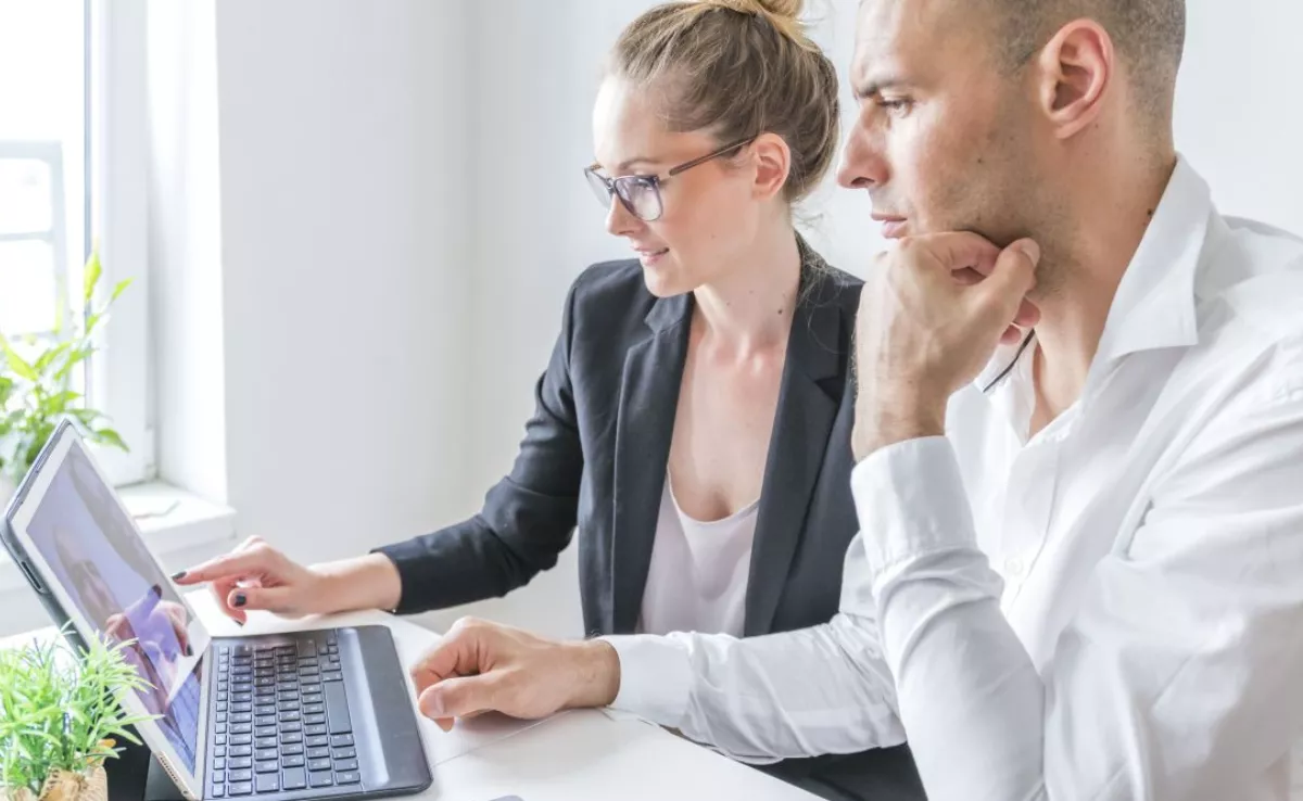 La inteligencia artificial ya participa en tres de cada diez tareas empresariales / SERVIMEDIA