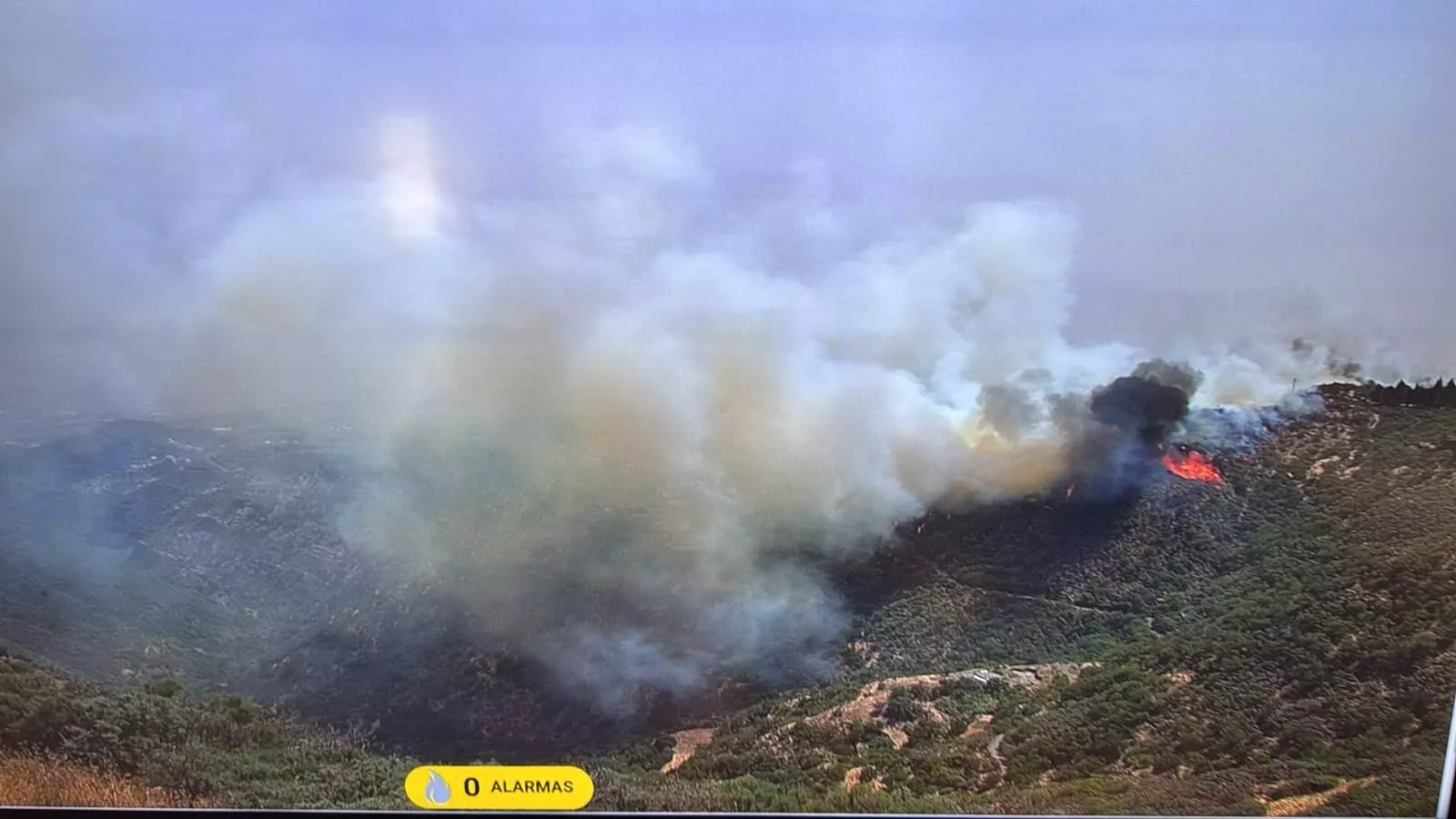 Incendio en Cazadores, Telde. / AYUNTAMIENTO DE TELDE