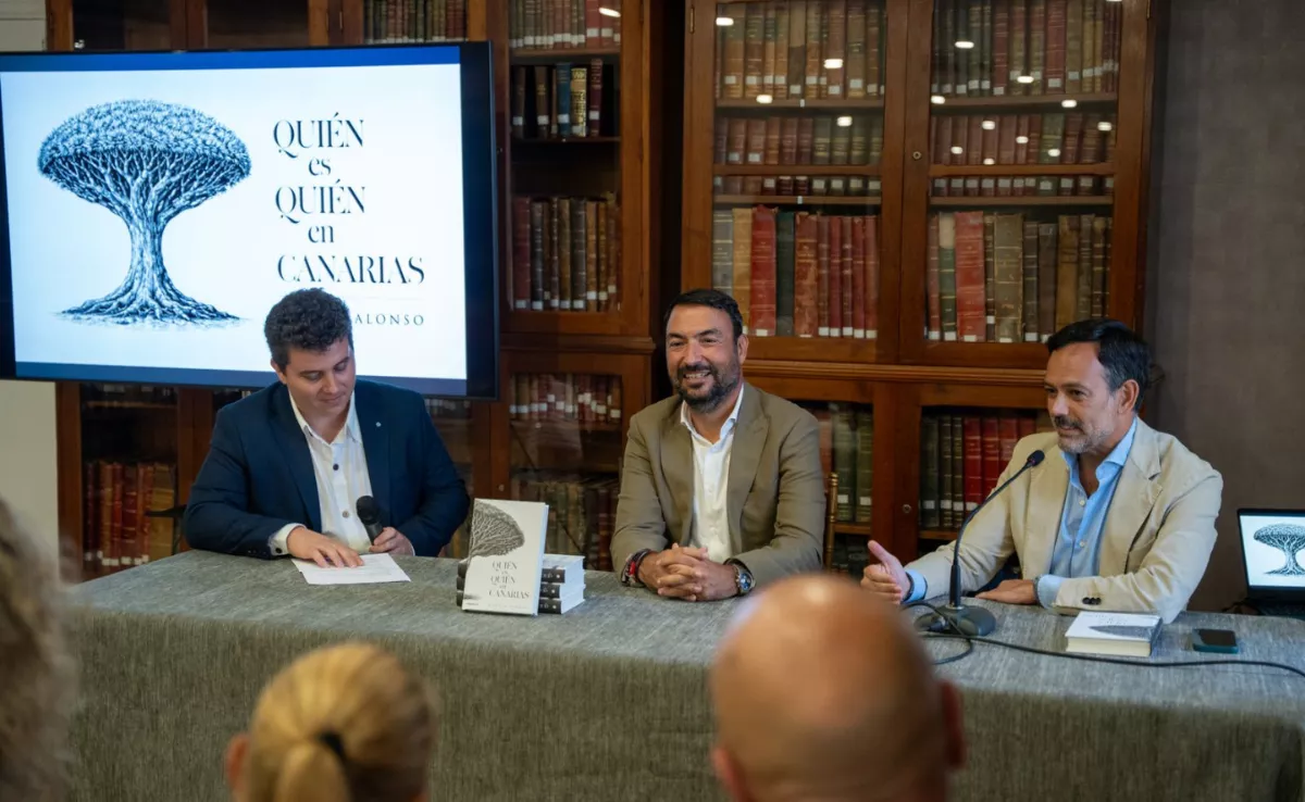 Presentación del libro 'Quién es quién en Canarias' de Martín Alonso / ATLÁNTICO HOY