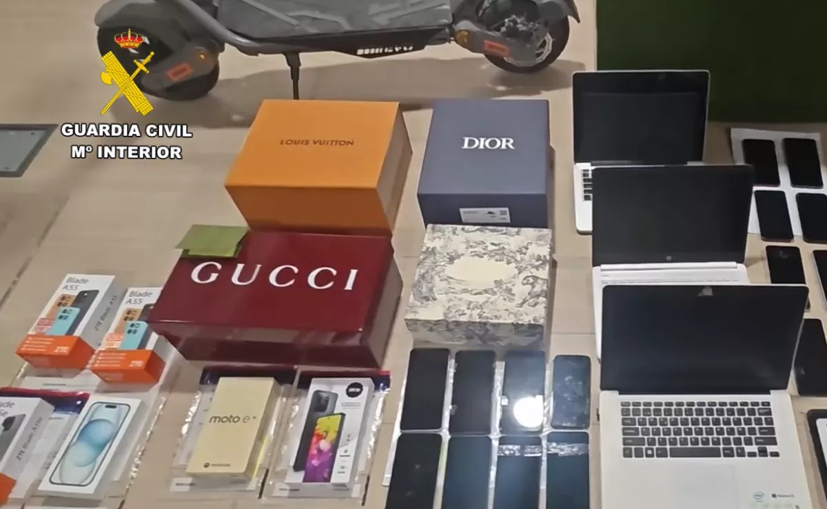 Red de ciberestafadores que operaba en Canarias. / GUARDIA CIVIL 