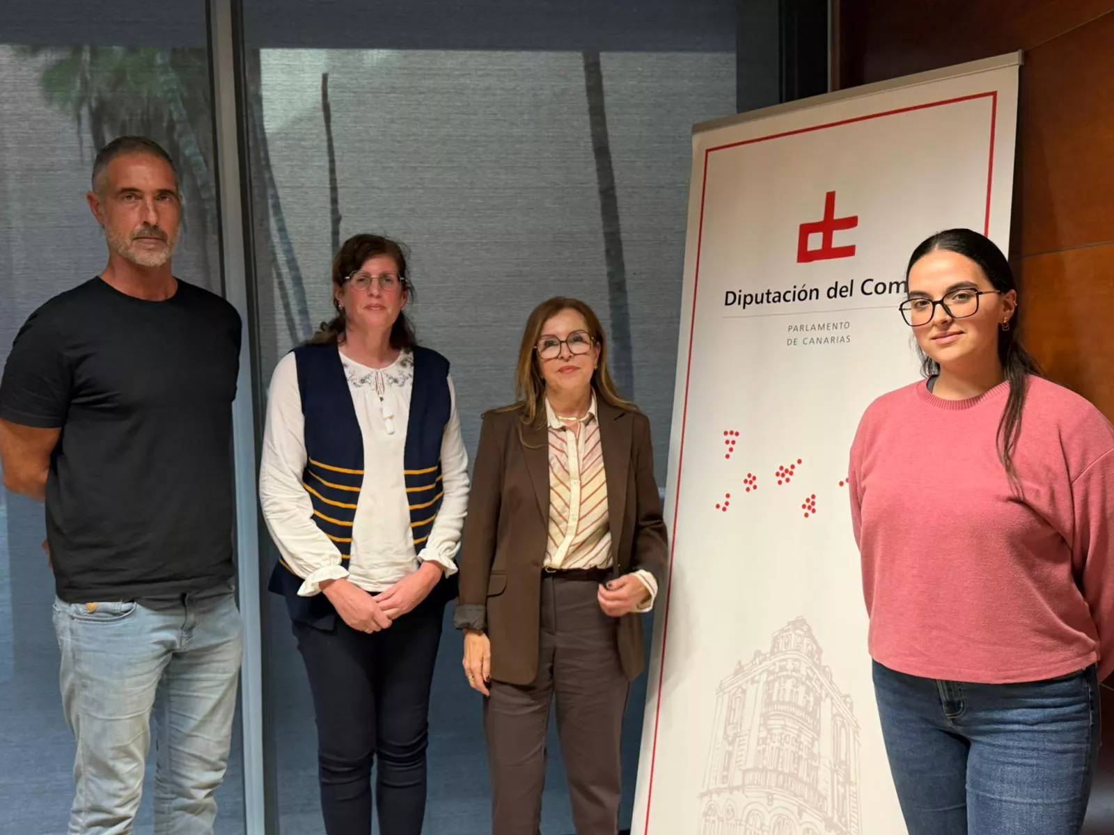 Reunión con Plataforma Unidos por Anaga. / DIPUTACIÓN DEL COMÚN