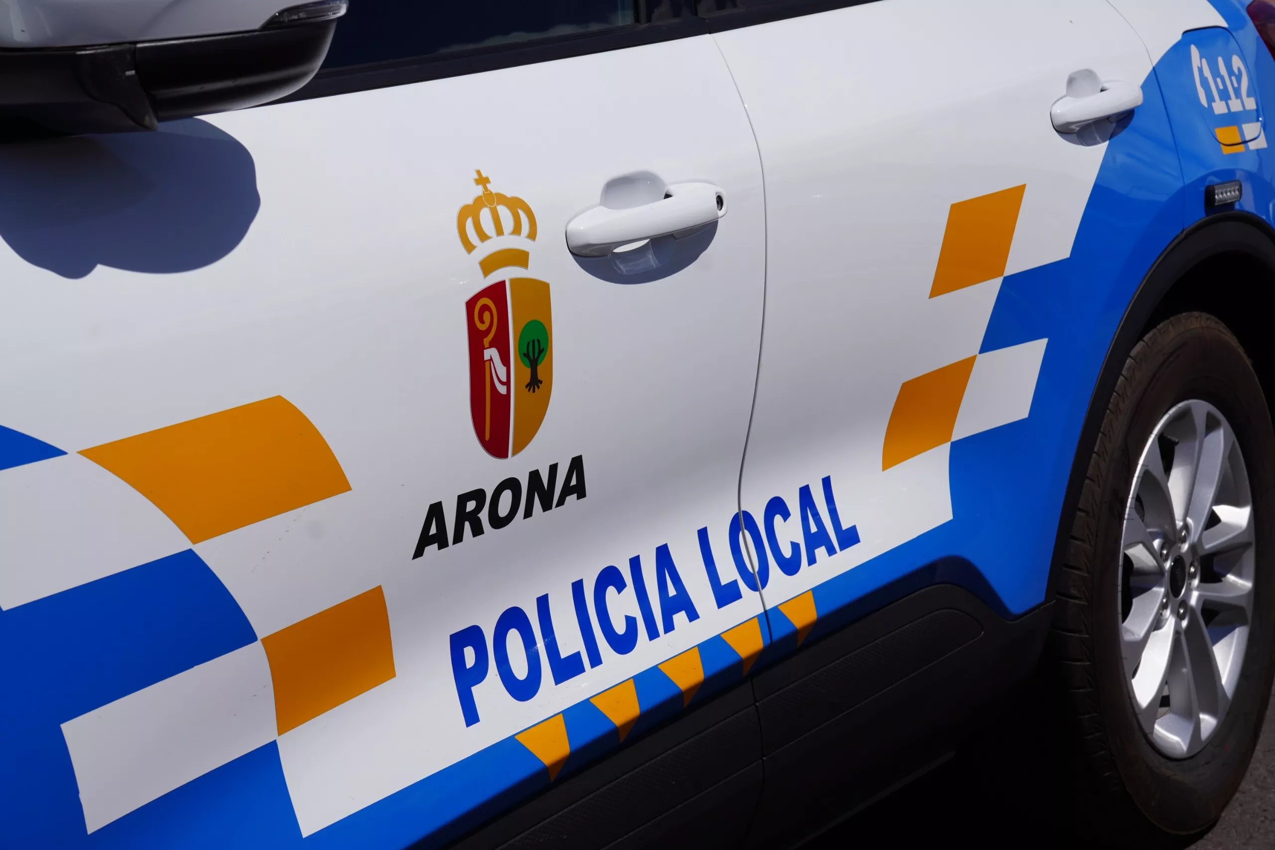 Imagen de un vehículo de la Policía Local de Arona. / AYUNTAMIENTO DE ARONA