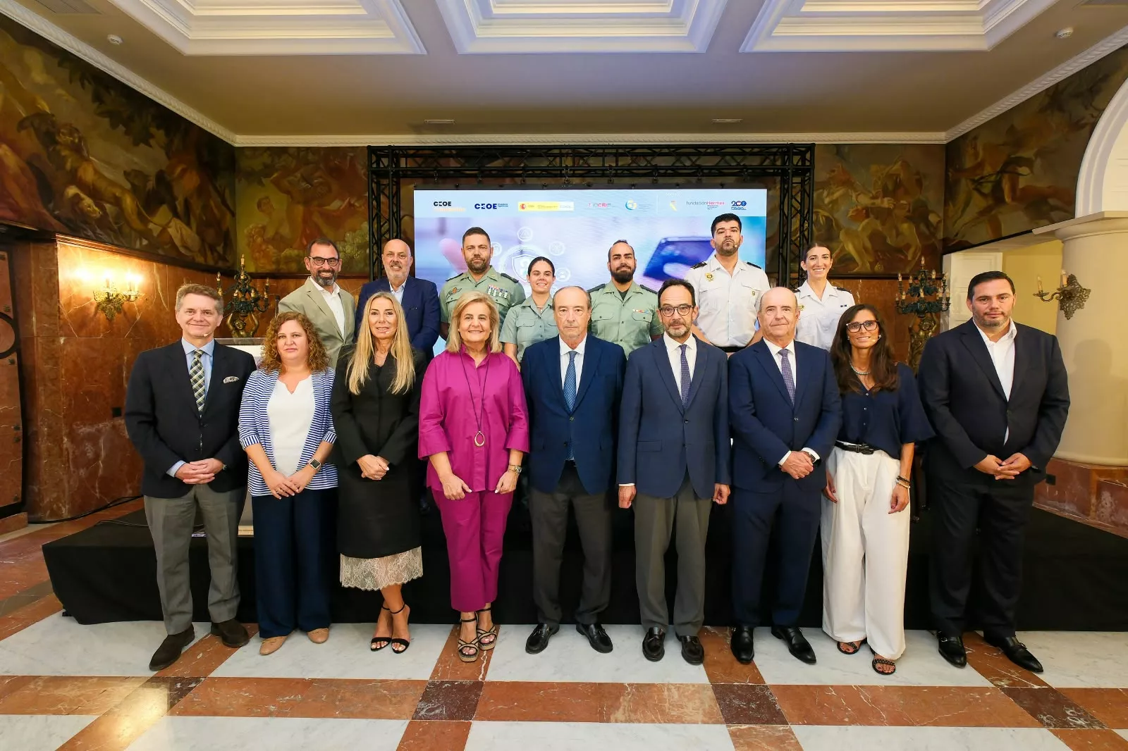 Representantes institucionales, empresariales y de las Fuerzas y Cuerpos de Seguridad del Estado durante la jornada +Ciberseguridad, celebrada en el Hotel Santa Catalina de Las Palmas de Gran Canaria. AH