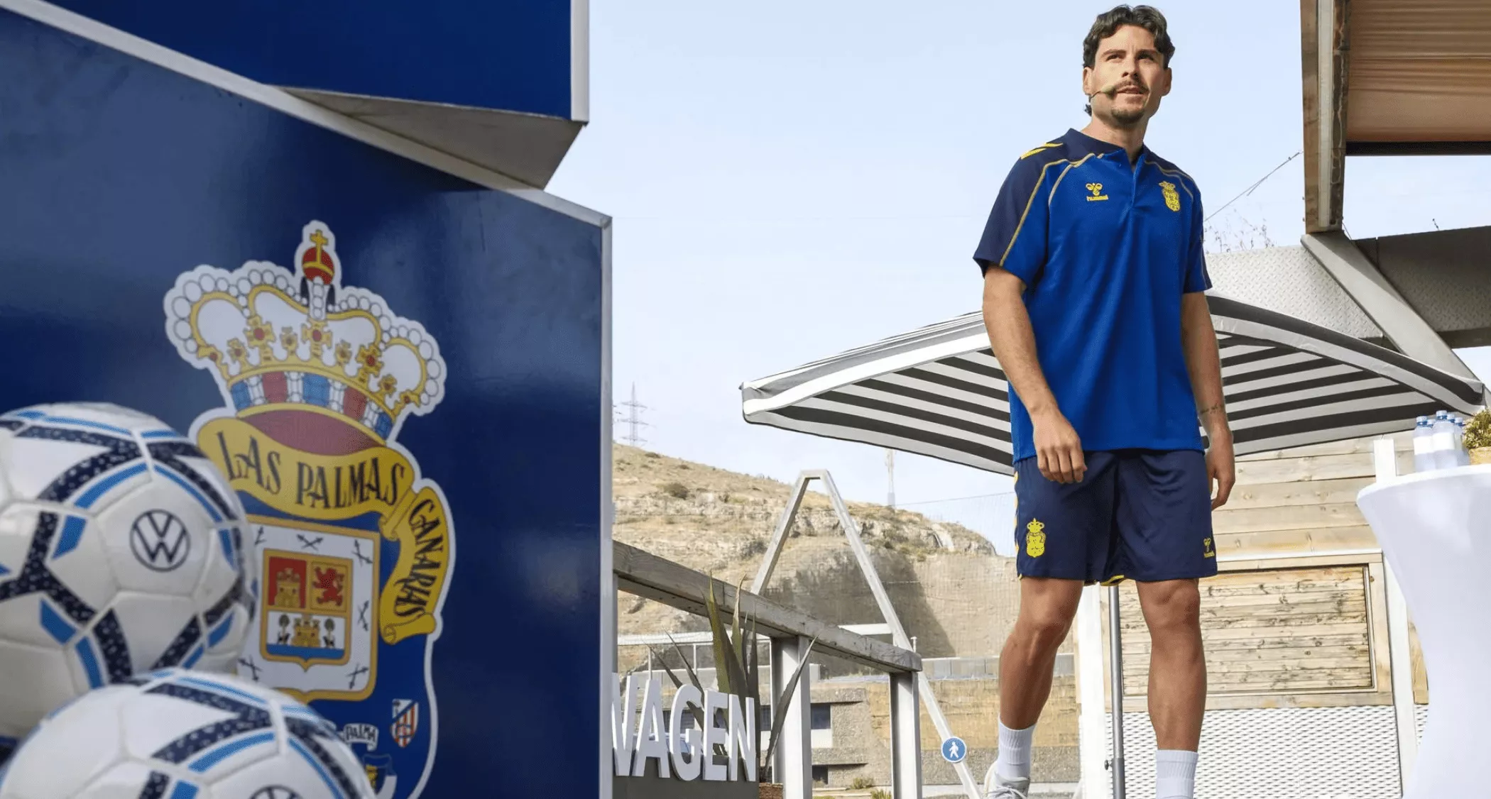 Sergio Ruiz, durante su presentación como jugador de la UD Las Palmas. / ÁNGEL MEDINA A.-EFE
